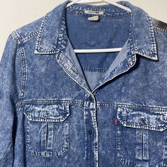 Levi button up demin jacket - Picture 2 of 3